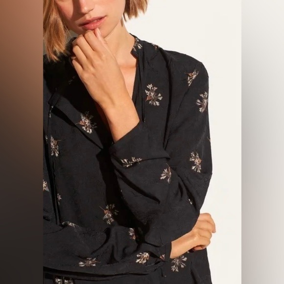 Vince‎ Tossed Bouquet Tie-Neck Blouse Black S - Picture 6 of 13